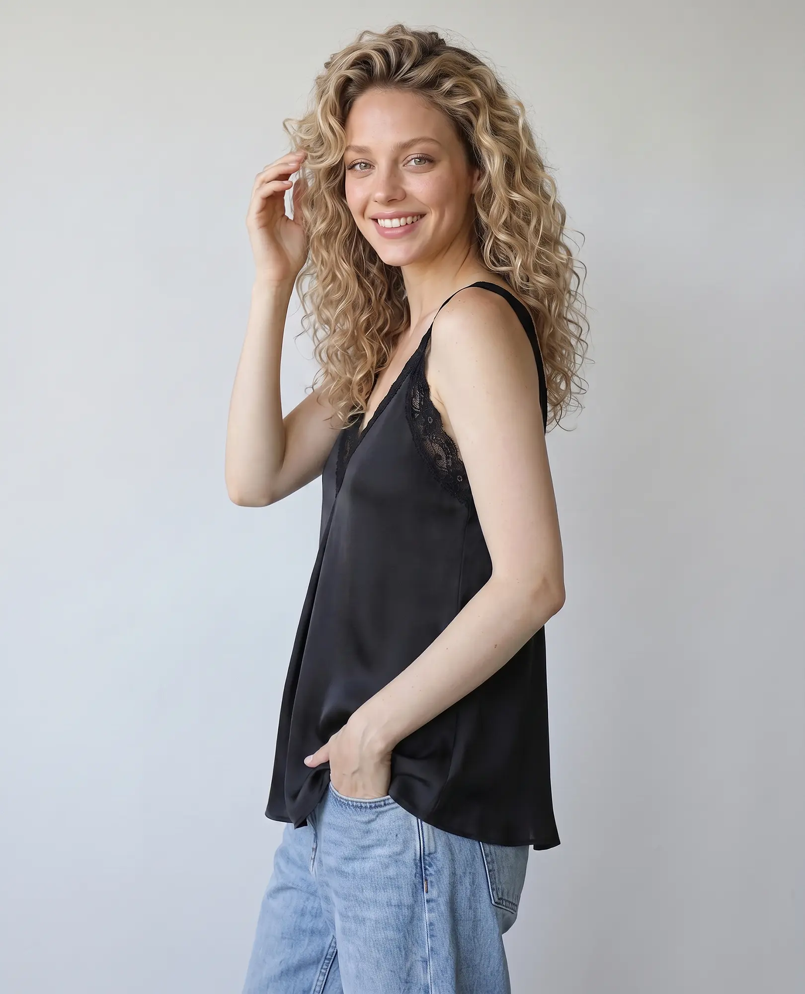 גופיית סטאן בשילוב תחרה - Image 8